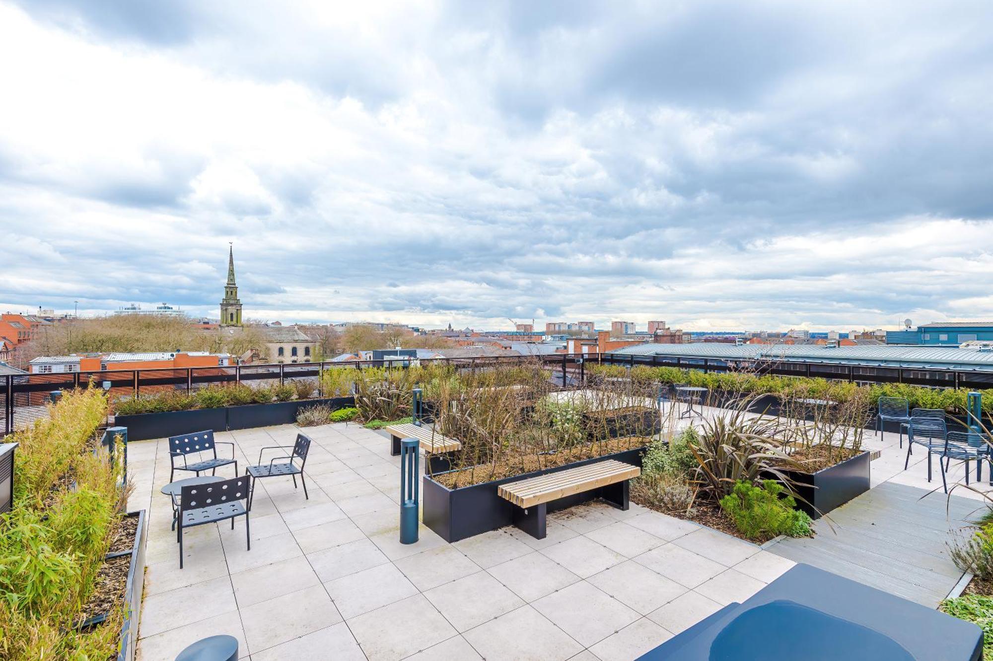 Luxe Centre In By 53 Degrees Property, Ideal For Business, Rooftop Garden & Wellness Studio! *