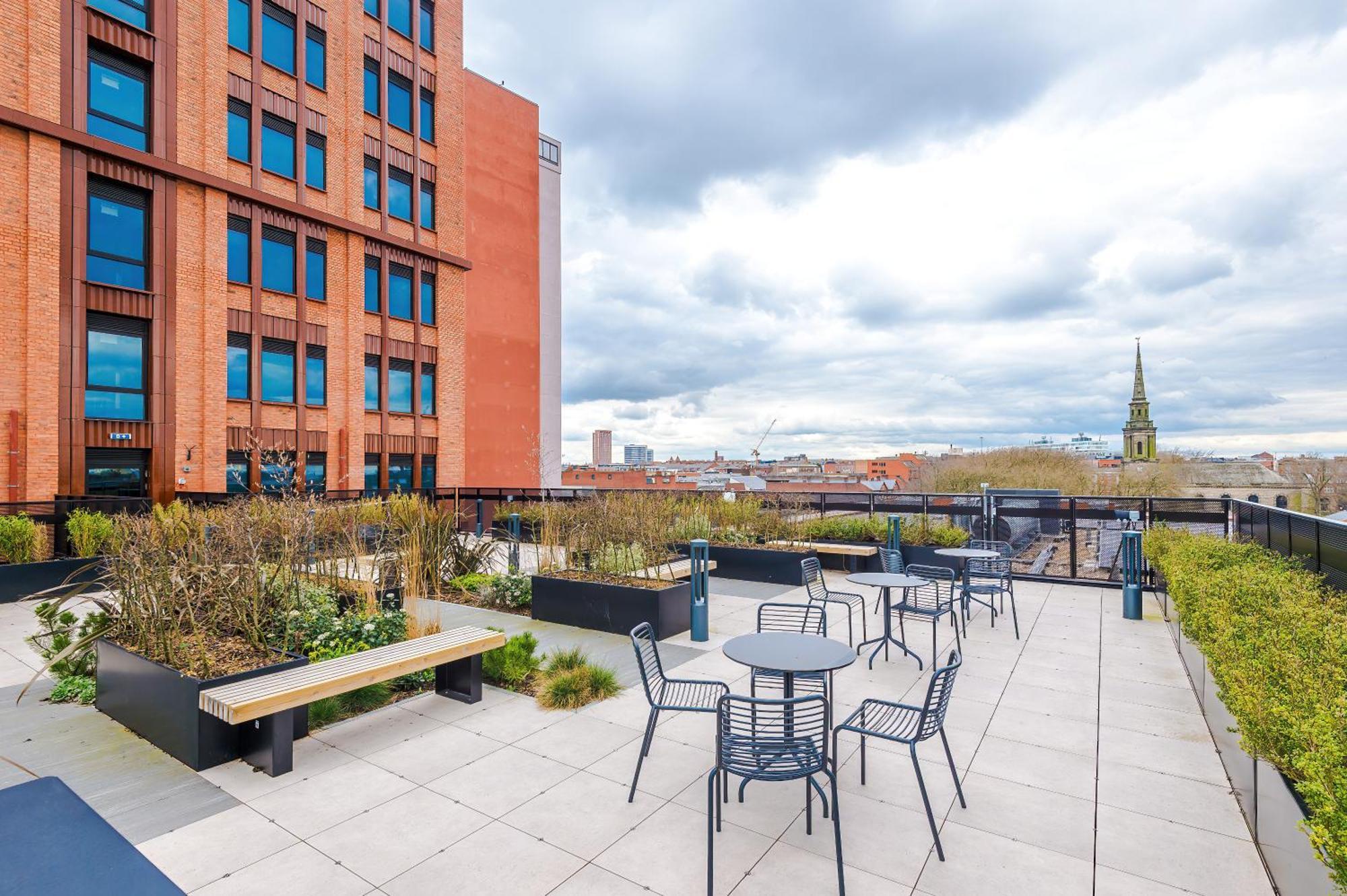 Luxe Centre In By 53 Degrees Property, Ideal For Business, Rooftop Garden & Wellness Studio! *